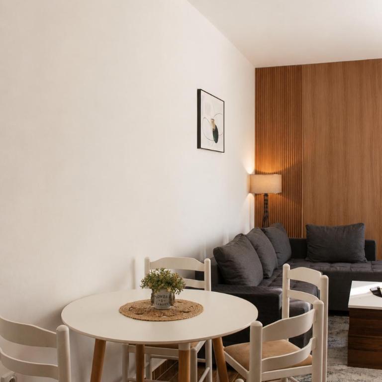 Apartments Katana - Familiensuite mit Balkon - 2
