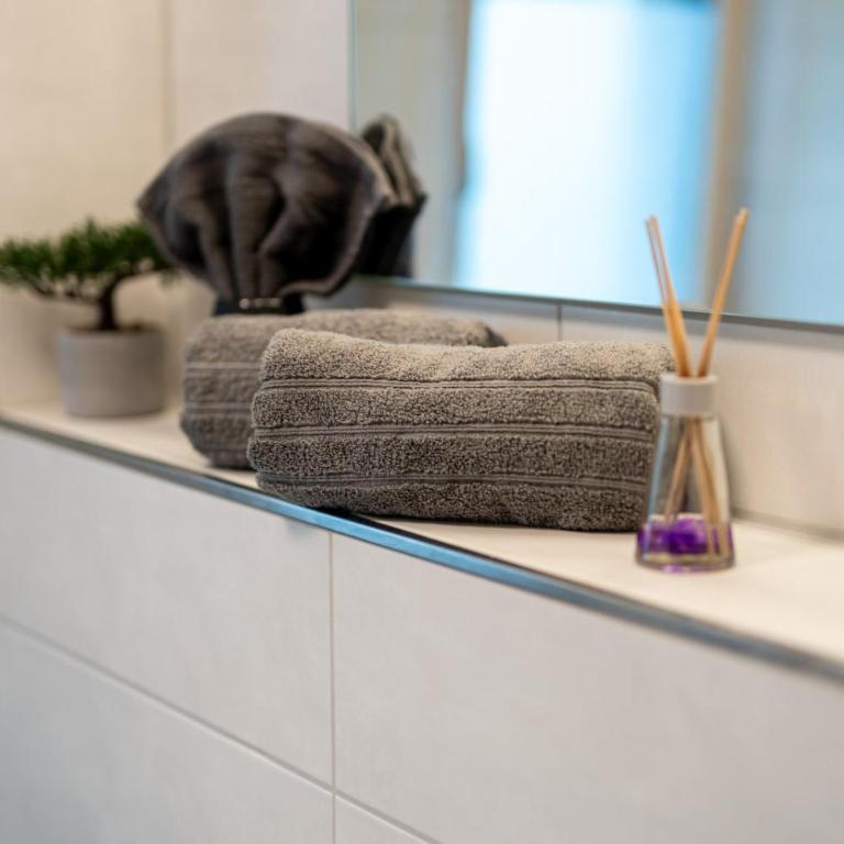 FeWo Iller im Allgäu - Apartment mit 1 Schlafzimmer, Balkon und Bergblick - 2