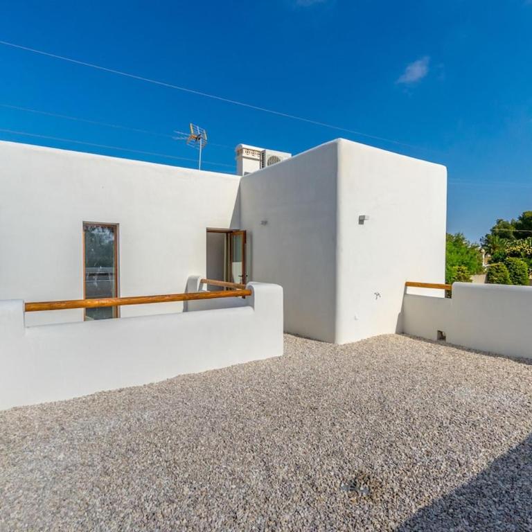 Villa Mariposa by the Sea - Villa - 23