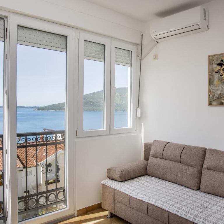 Lala - Apartment with Sea View - 25