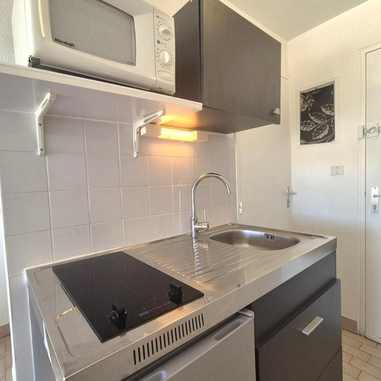 Studio Classic avec balcon et parking sécurisé - Capacité 2 pers - FR-1-867-3 - Studio - 9