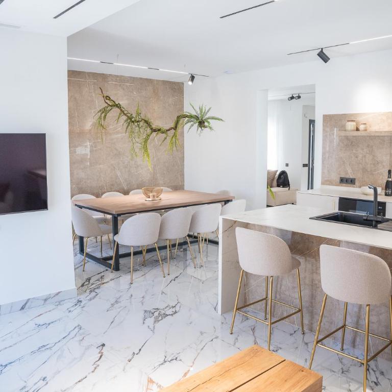 Unique private pool apartment in Carihuela - Appartamento - 85
