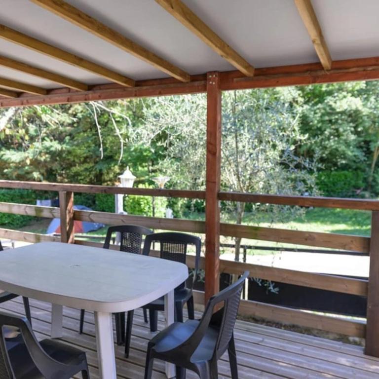 Camping 2 étoiles - Piscine - ccbgbhc - Mobile Home - 6