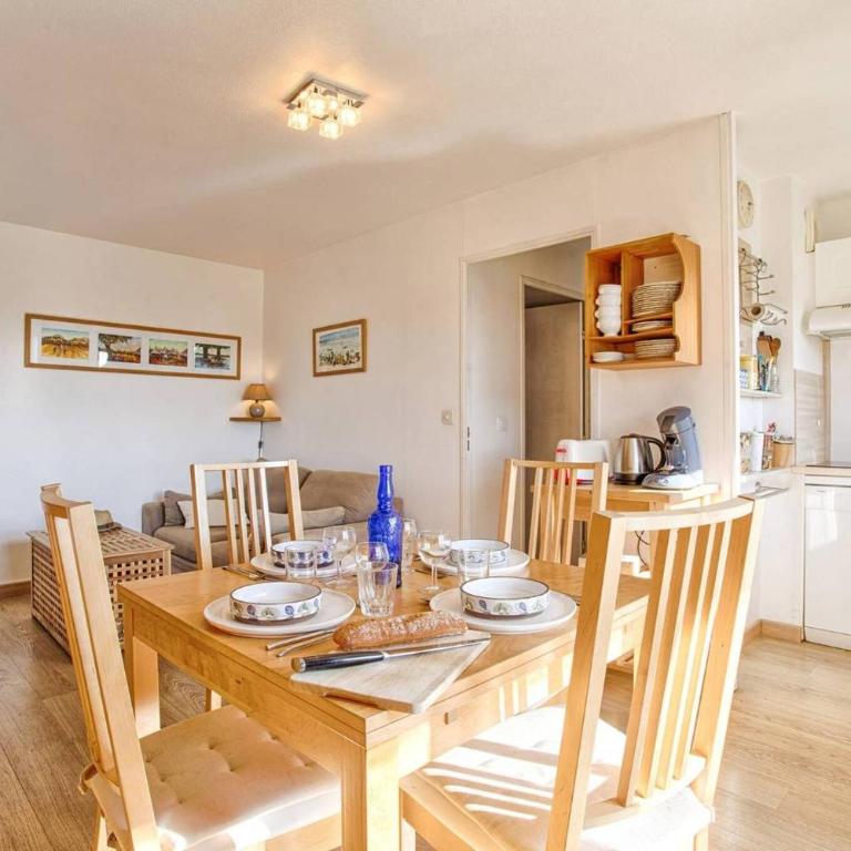 cabourg plage, cabourg, 2 chambres avec bacon et acces plage - Apartamento de 2 dormitorios con balcón - 1