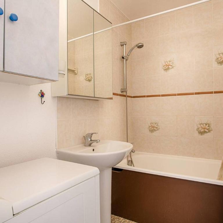 cabourg plage, cabourg, 2 chambres avec bacon et acces plage - Apartamento de 2 dormitorios con balcón - 7