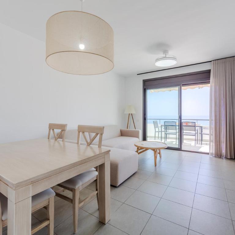 Macenas Resort # Vistas al mar # 2 BR # Wifi # Familiar - Apartamento de 2 dormitorios - 2