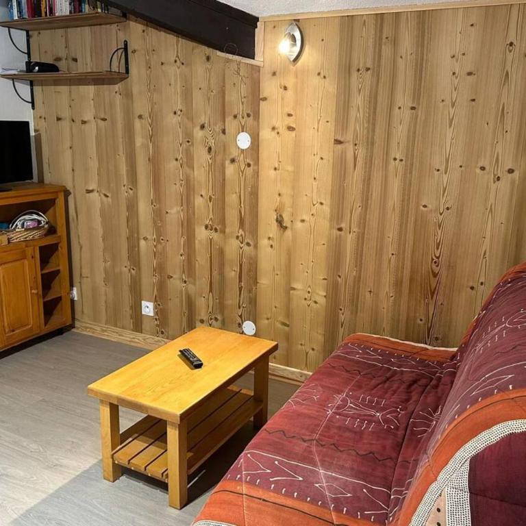 Studio 4 pers avec balcon et vue montagne - Apartment - 11