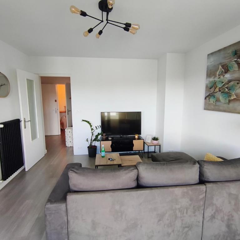 Vannes Pompidou T3 65 m2 10min à pied du centre de Vannes - Appartement 2 Chambres - 6