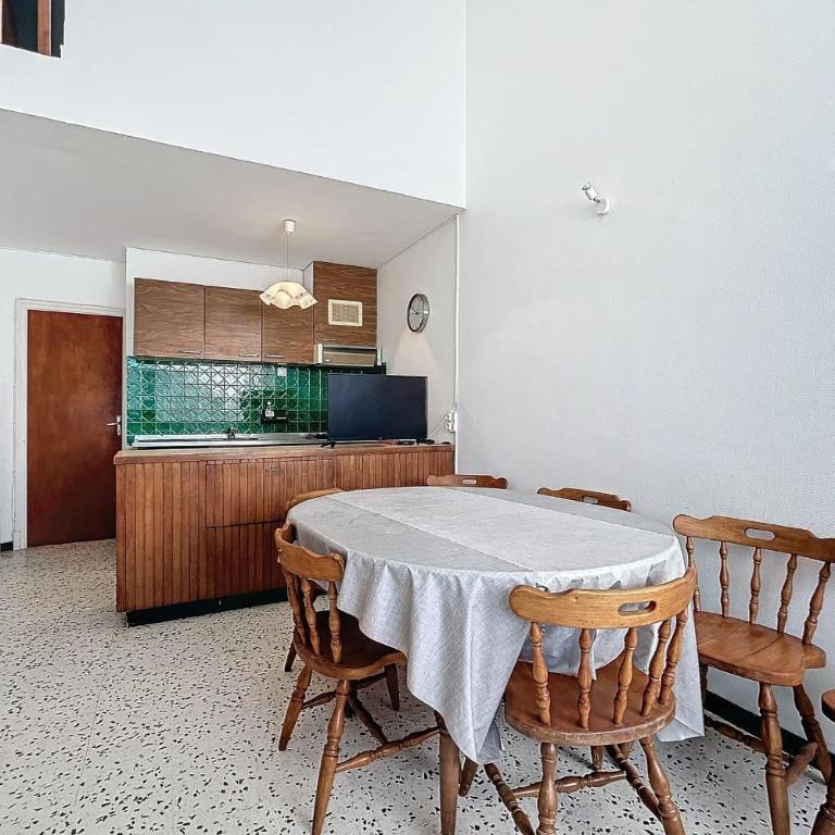 Bright Home Near the Sea - Ferienhaus - 1