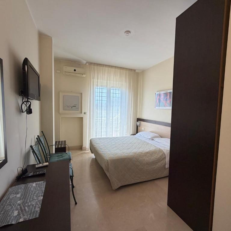 Villa Augusta - Double Room with Balcony - 22