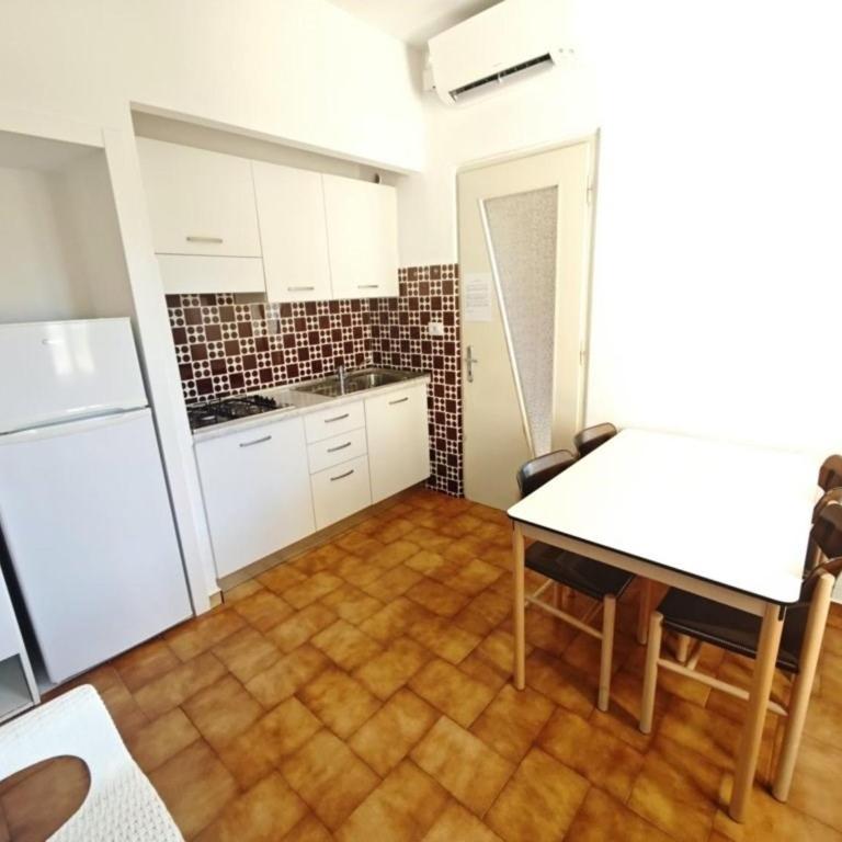 Apartment close to sea and centre - Apartment - 6