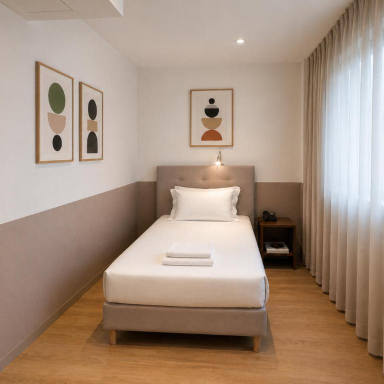 Lh HOTELS - Grande Chambre Simple - 1