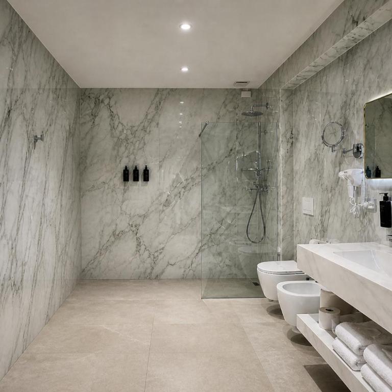 Lh HOTELS - Chambre Quadruple - 2