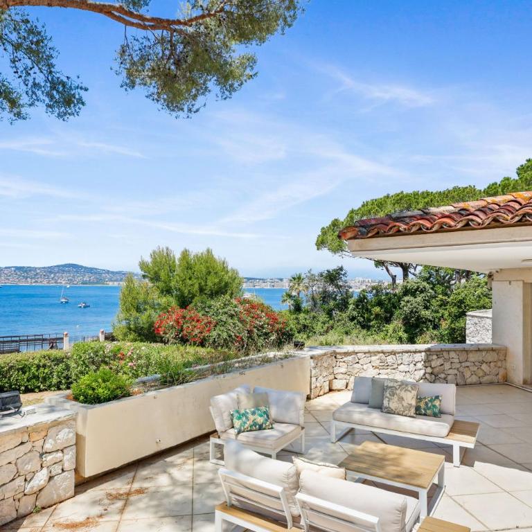 Villa d'Exception avec Vue Mer Panoramique - Antibes - Appartement - 4