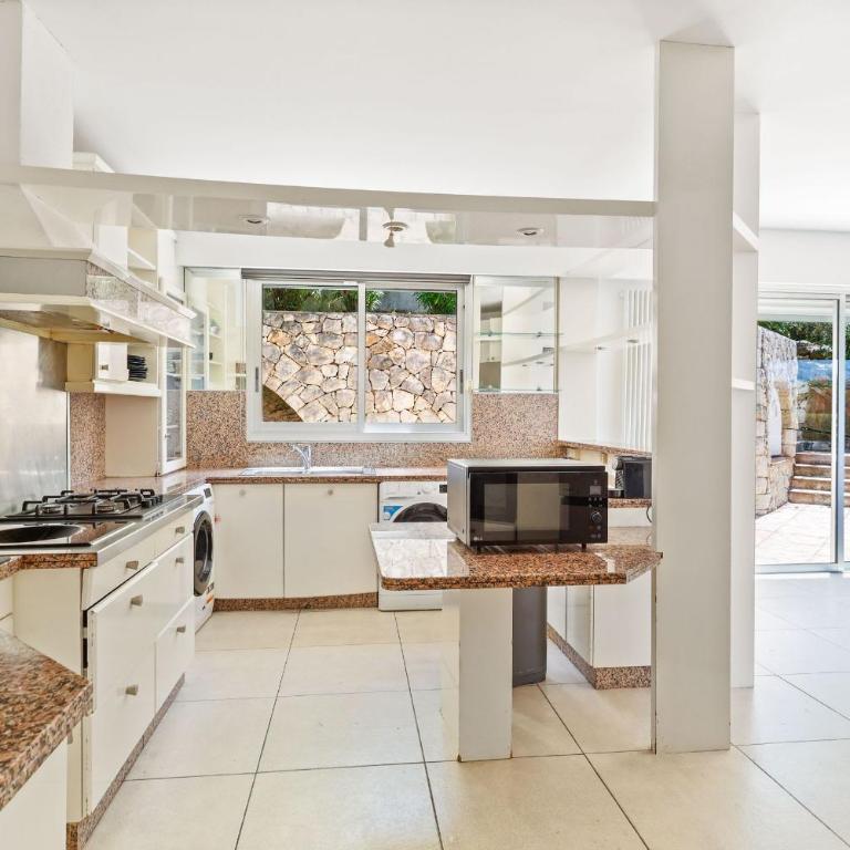 Villa d'Exception avec Vue Mer Panoramique - Antibes - Appartement - 11