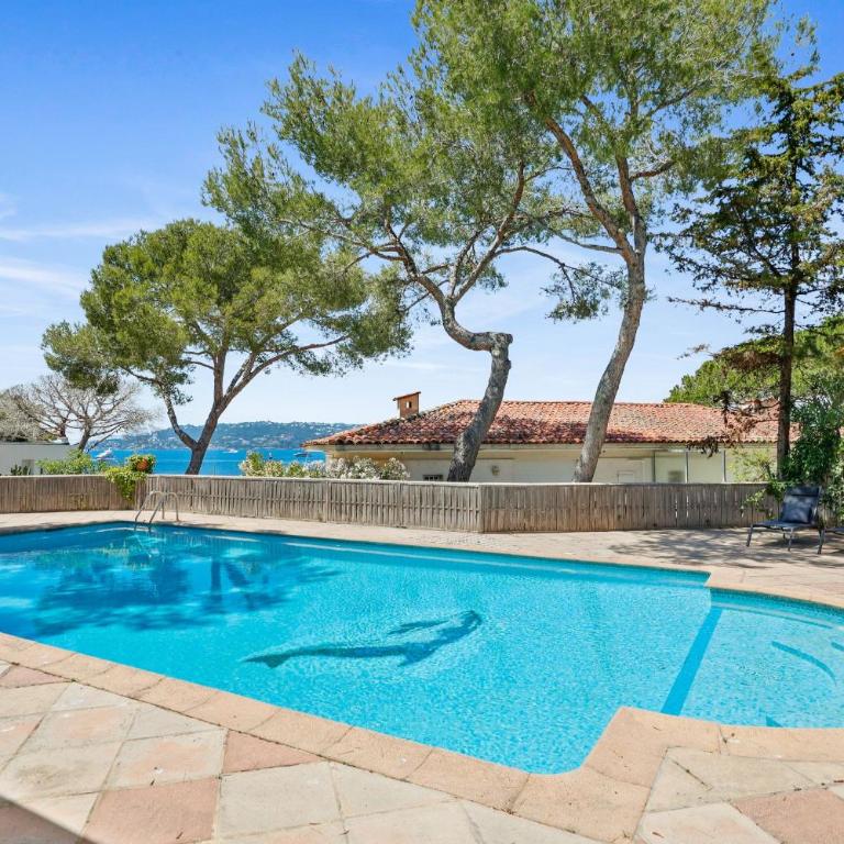Villa d'Exception avec Vue Mer Panoramique - Antibes - Appartement - 27