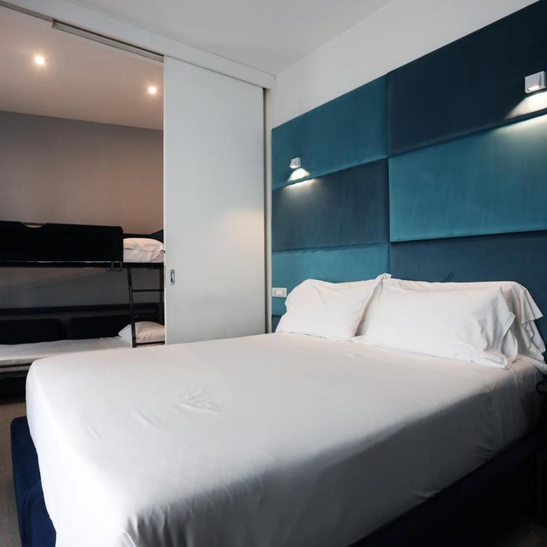 Golden Hotel - Chambre Familiale Standard - 6