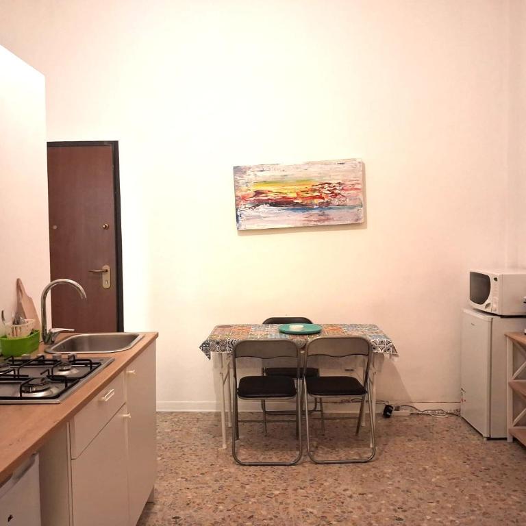 BRONZI e STRAIT HOME - Studio - 13
