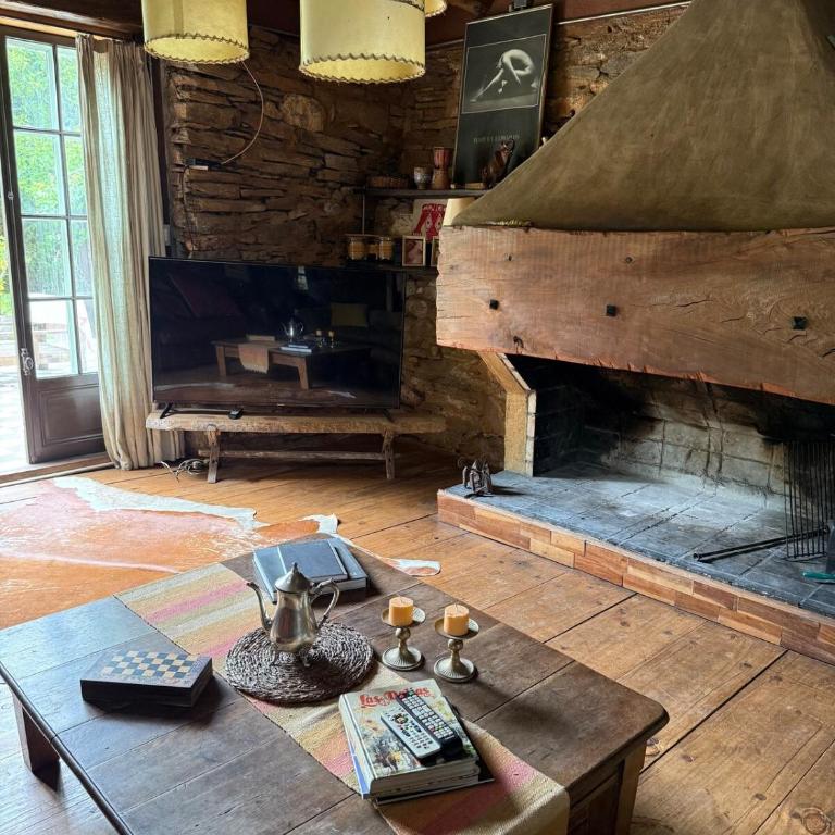 CASA RURAL EN SIERRAS de ROCHA - Villa - 14