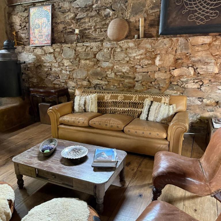 CASA RURAL EN SIERRAS de ROCHA - Villa - 53