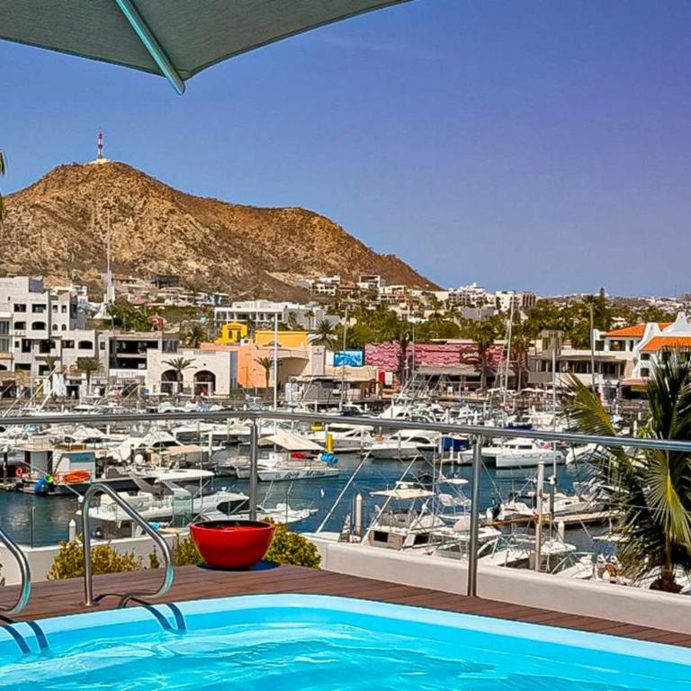 Ocean & Marina Views, Balcony & Rooftop Pool - Apartamento - 7