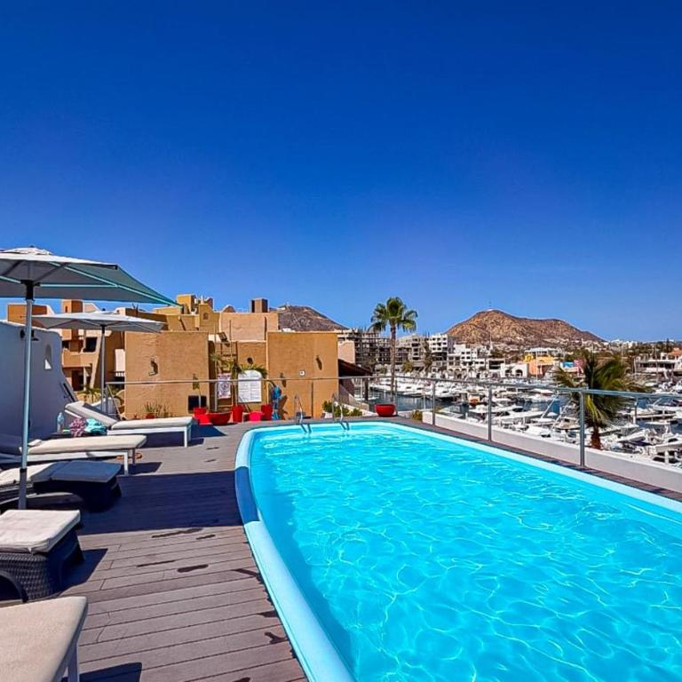 Ocean & Marina Views, Balcony & Rooftop Pool - Apartamento - 1