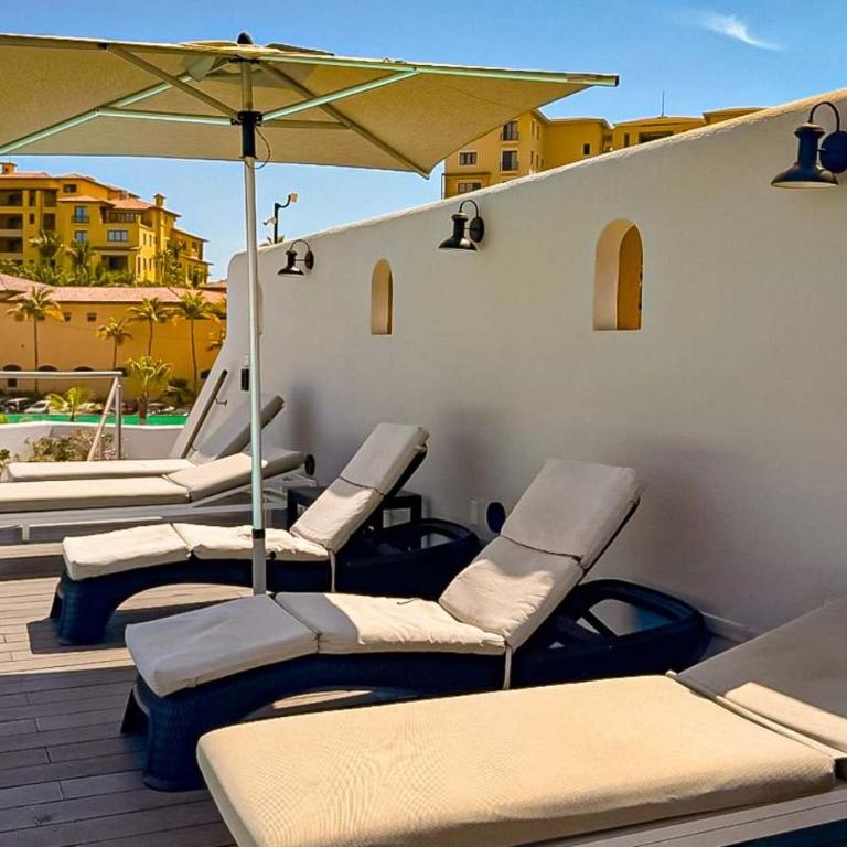 Ocean & Marina Views, Balcony & Rooftop Pool - Apartamento - 22