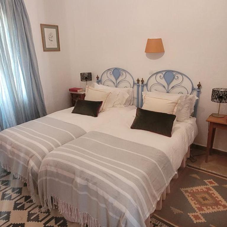 Georgesville - Chambre Double ou Lits Jumeaux - 4