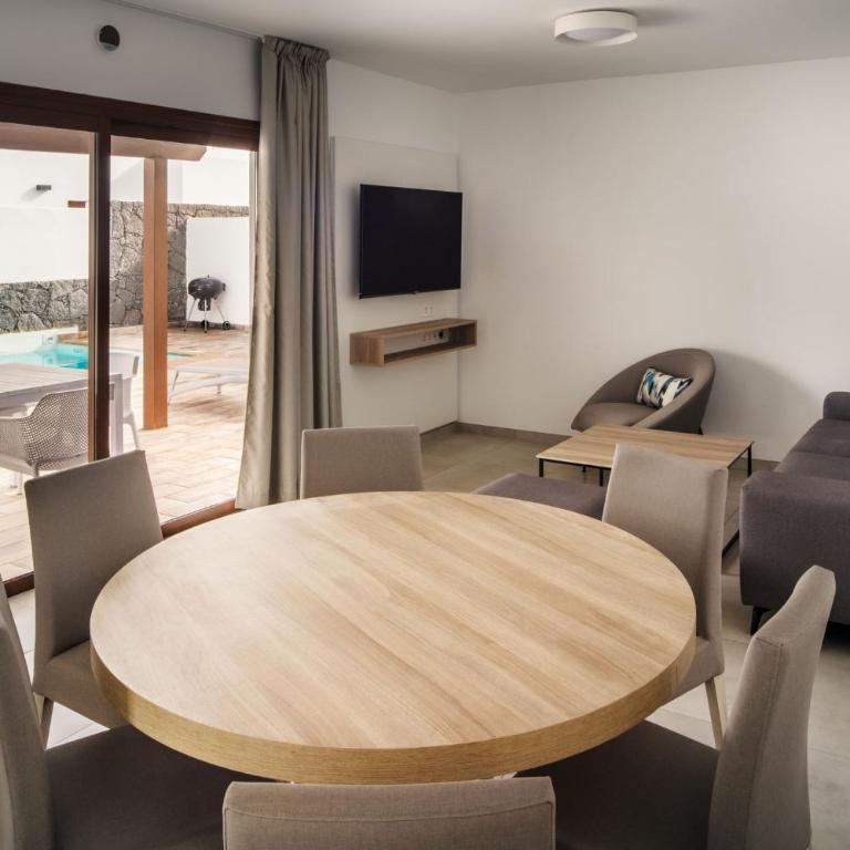 Ereza Villas La Granja-B - Villa with Garden View - 3