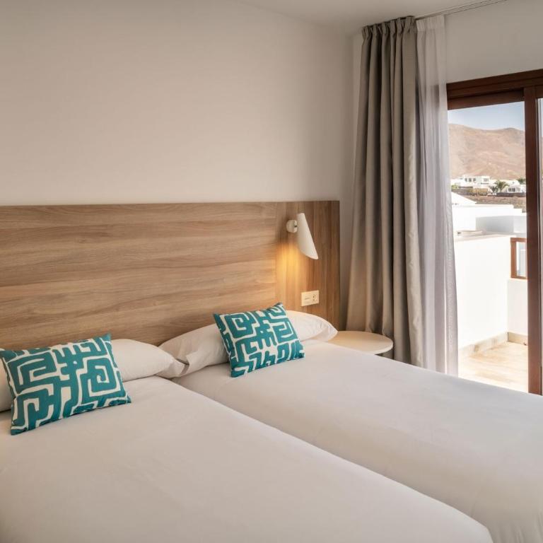 Ereza Villas La Granja-B - Villa with Garden View - 8