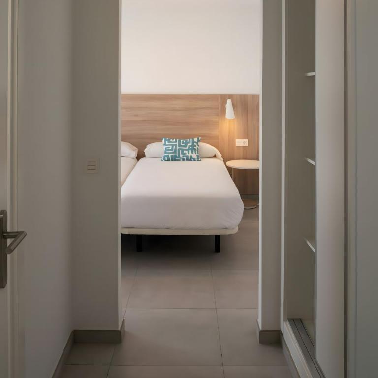 Ereza Villas La Granja-A - Villa with Garden View - 12