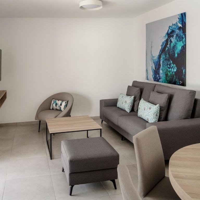 Ereza Villas La Granja-A - Villa with Garden View - 2