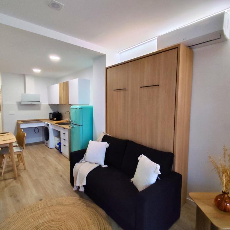Travel Habitat Orriols - Torrefiel Apartment - One-Bedroom Family Apartment - 11