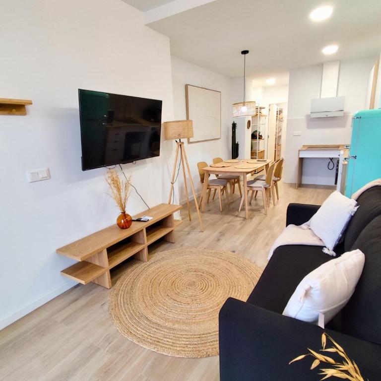 Travel Habitat Orriols - Torrefiel Apartment - One-Bedroom Family Apartment - 17