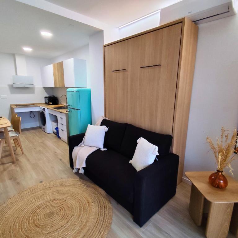 Travel Habitat Orriols - Torrefiel Apartment - One-Bedroom Family Apartment - 13