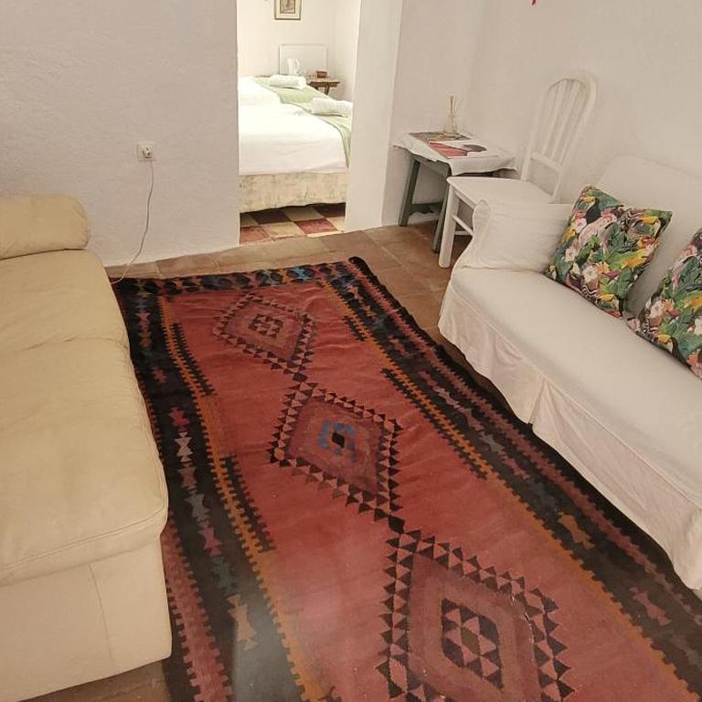 Georgesville - Suite Junior - Vue sur Piscine - 8