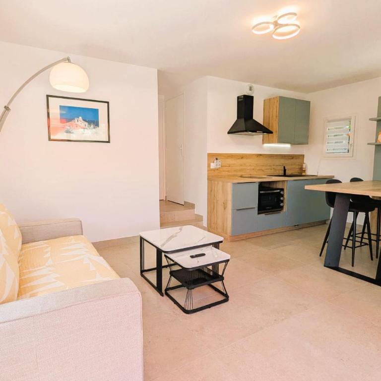 Appartement pour 3 - proche plage - Appartement - 4