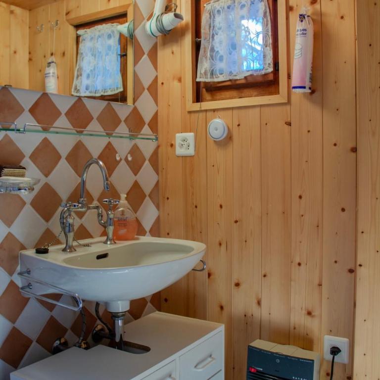Le Mazot des Révines - Champéry - à deux - By BDC - Chalet 1 Chambre - 10