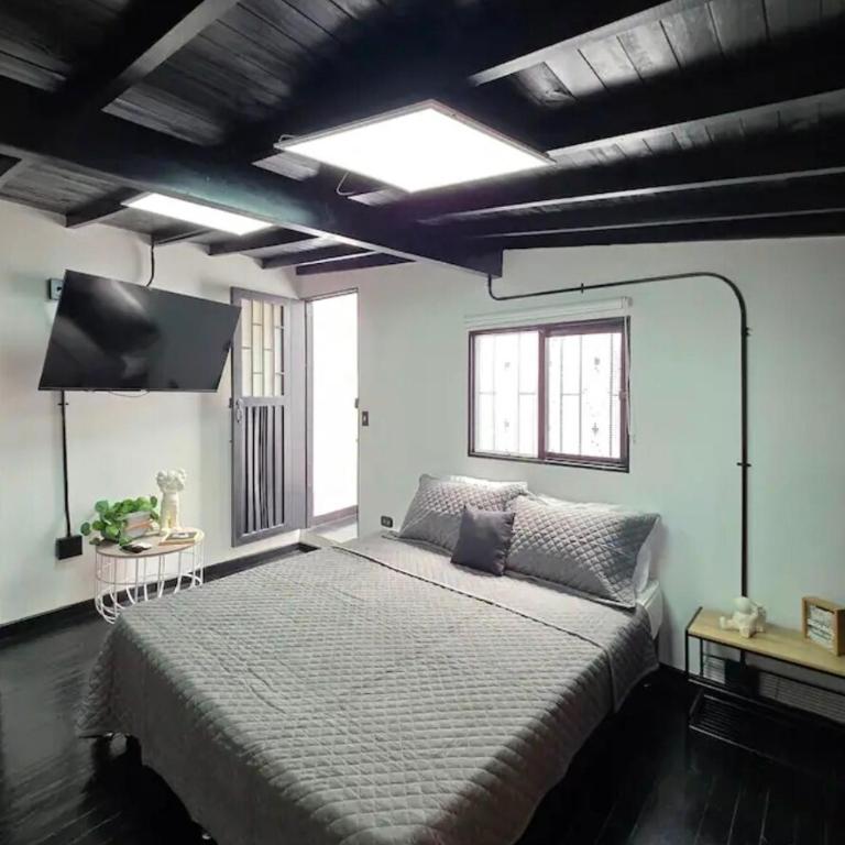 Candelaria Chill Loft wc Kitchen & AC in Medellin - One-Bedroom Apartment - 5