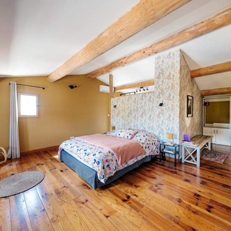 Bastide Uzes à pied avec Piscine Maison Les Ailes - Villa - 33