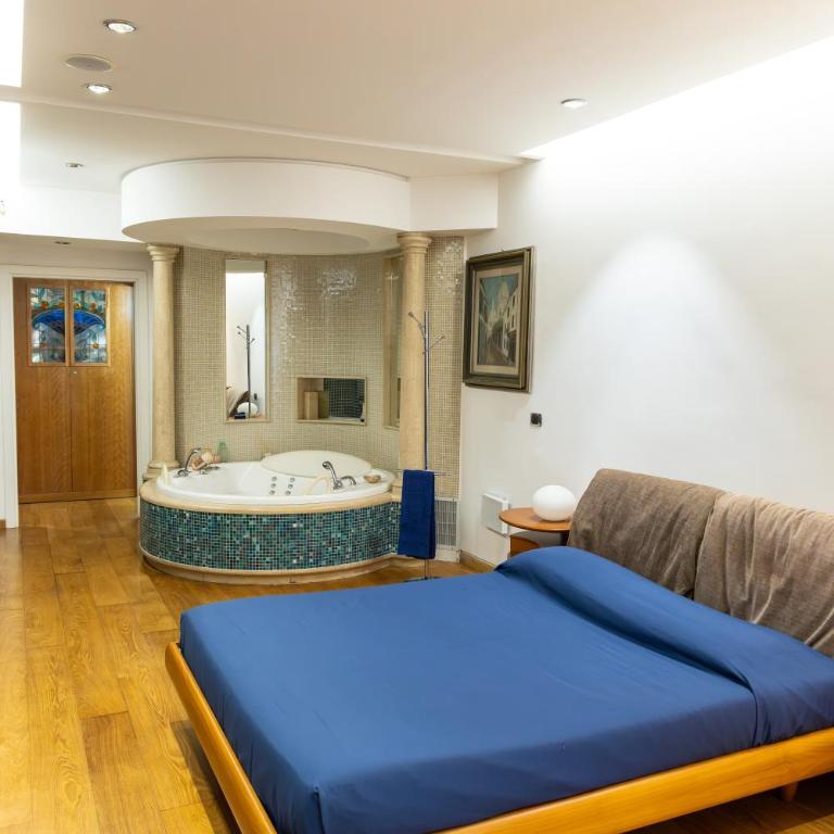 Le Residenze di Giulia - King Room with Spa Bath - 12