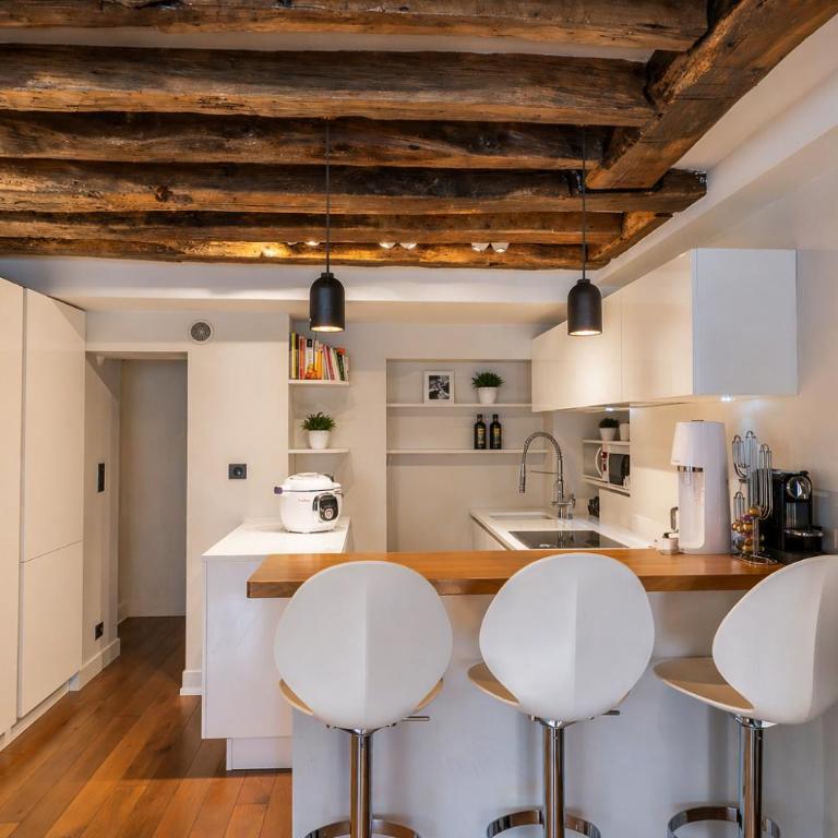 Haussmannian Flat - Saint-Germain & Invalides - One-Bedroom Apartment - 9