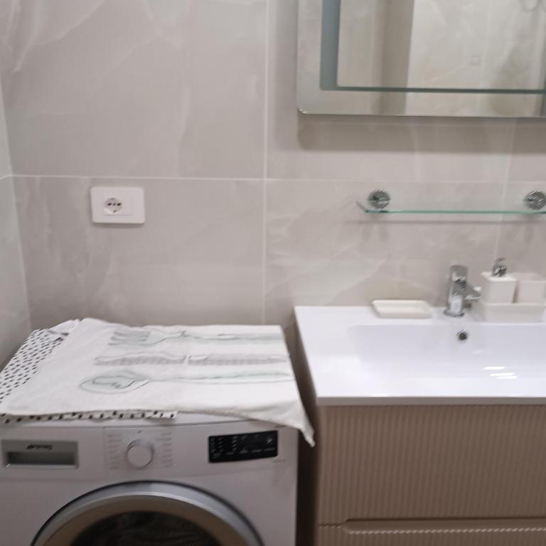 Silver Azzo Gardino n 9 interno 4-3 - Appartement - 29