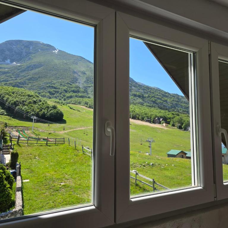 Mountain house Savin Kuk - Four-Bedroom House - 5