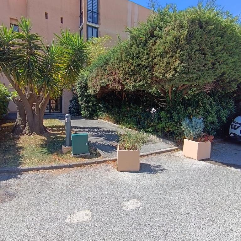 Havre de verdure Antibes Val Claret - Appartement 1 Chambre avec Jardin - 27