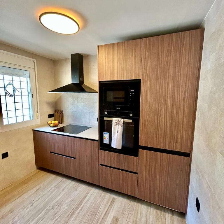 GATU Villa Salitre casa junto a la playa, parking gratis y vistas al Mar- Mayores de 22 años y familias - Apartamento con 3 dormitorios - Frente al océano - 17