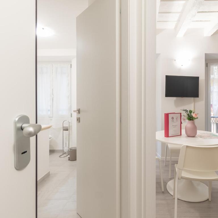 Palazzetto Vittoria - F&L Apartment - One-Bedroom Apartment - 23