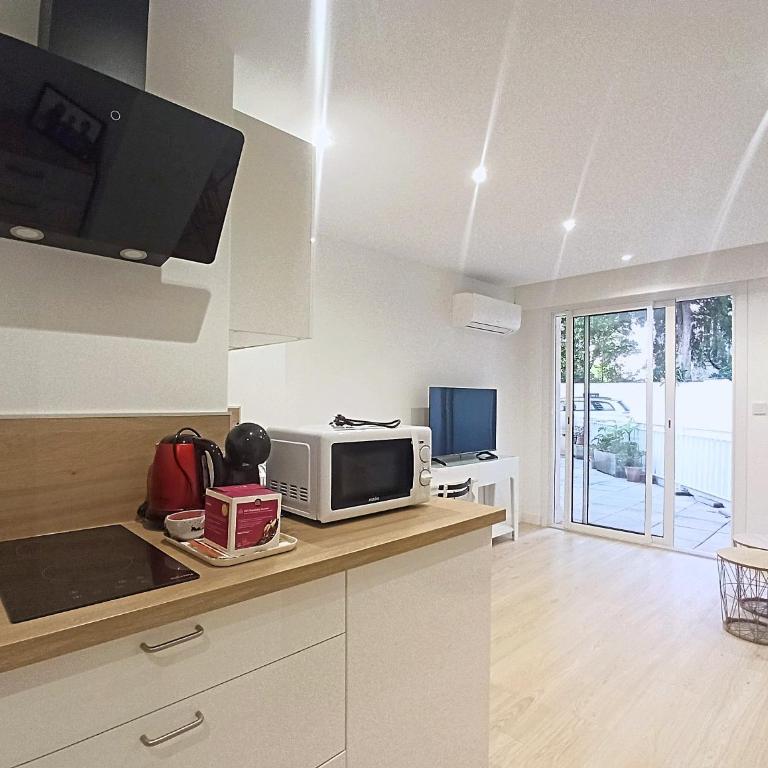 Quiet studio apartment with terrace - Appartement 1 Chambre - 9