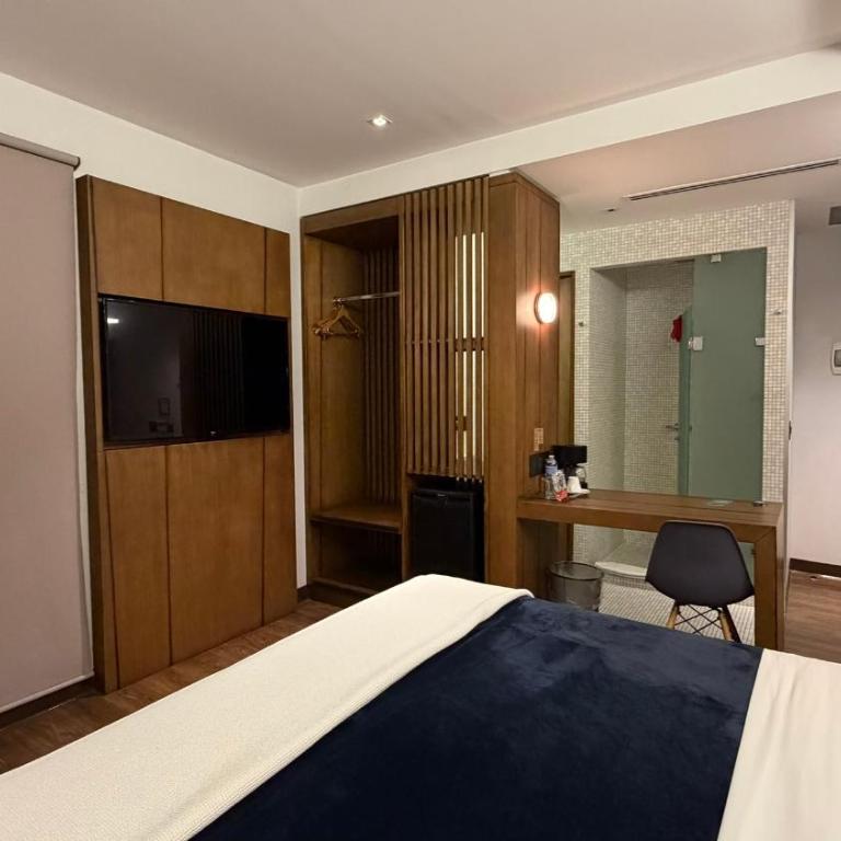 Ikonik Hotel Puebla - Standard Zimmer mit Kingsize-Bett - 5