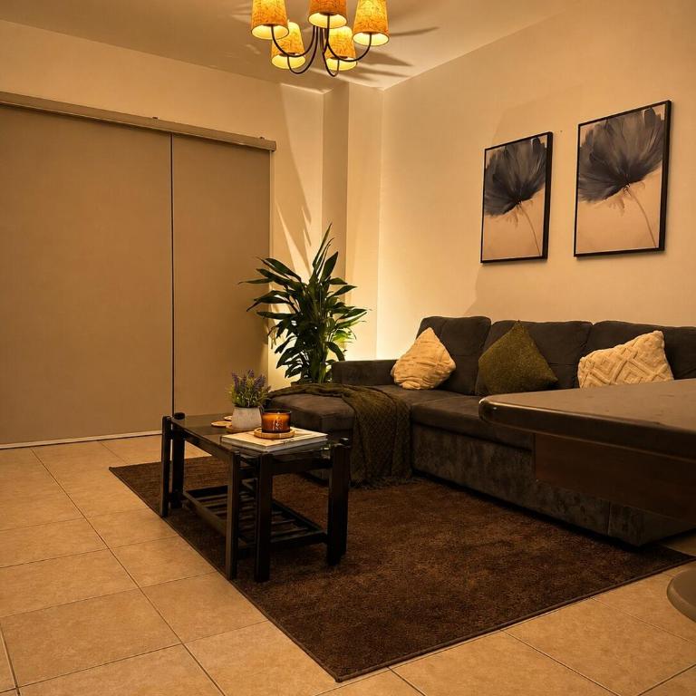 Sky Suite by Zaviera Stays Stays Luxury, Pool, Beach - One-Bedroom Apartment - 18